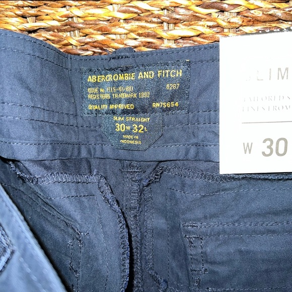 Abercrombie And Fitch cargo pants - Picture 6 of 9